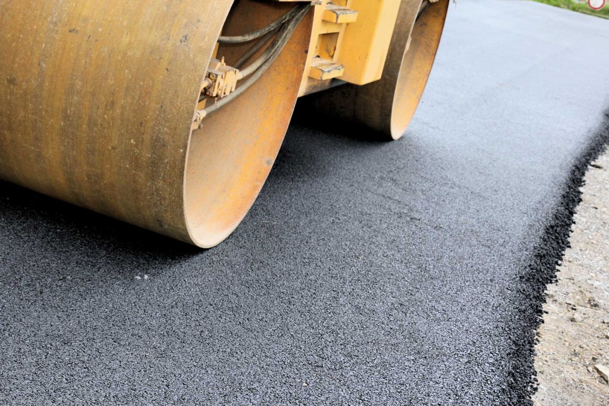 Paving-machine Paving-machine